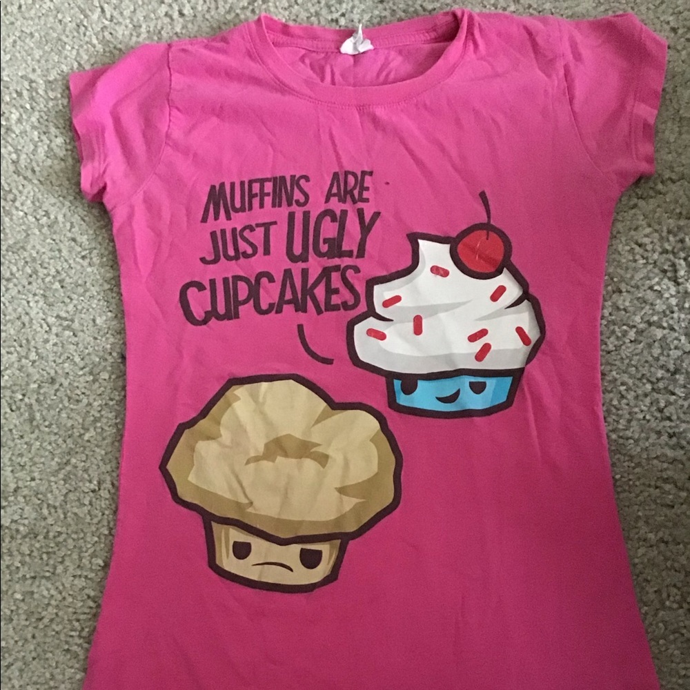 Cupcakes Graphic Slim Fit Tee